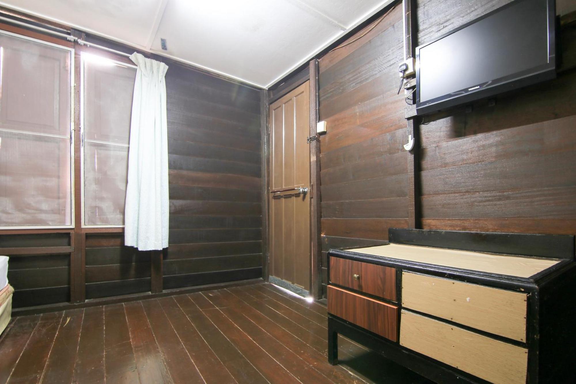 Ombak Inn Chalet Кампунг-Телук-Нипах Экстерьер фото